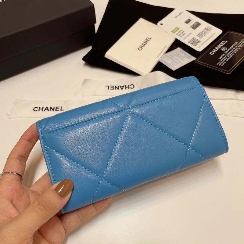Chanel Wallet Purse Comfortable 68727