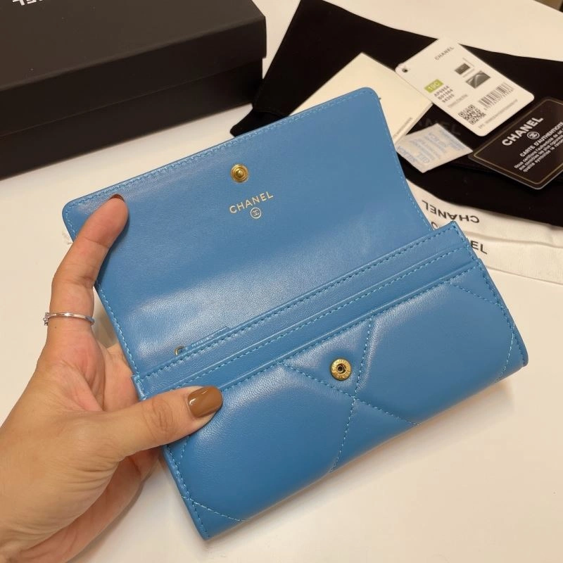 Chanel Wallet Purse Comfortable 68727