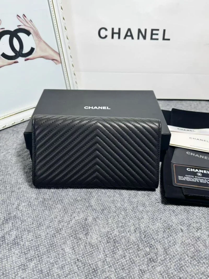 Chanel Wallets Purse UrbanChic 52441
