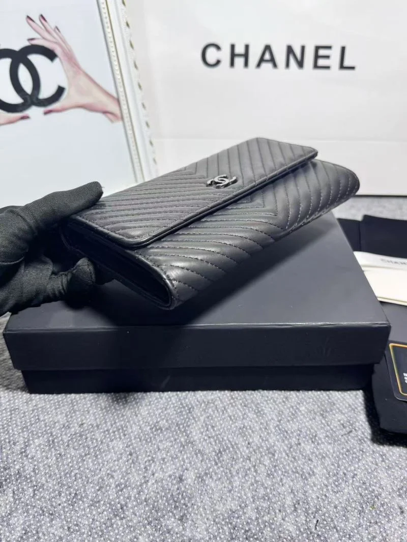 Chanel Wallets Purse UrbanChic 52441