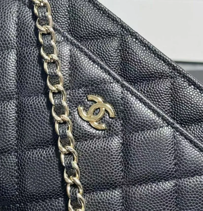 Chanel Wallets Purse Comfortable 52437