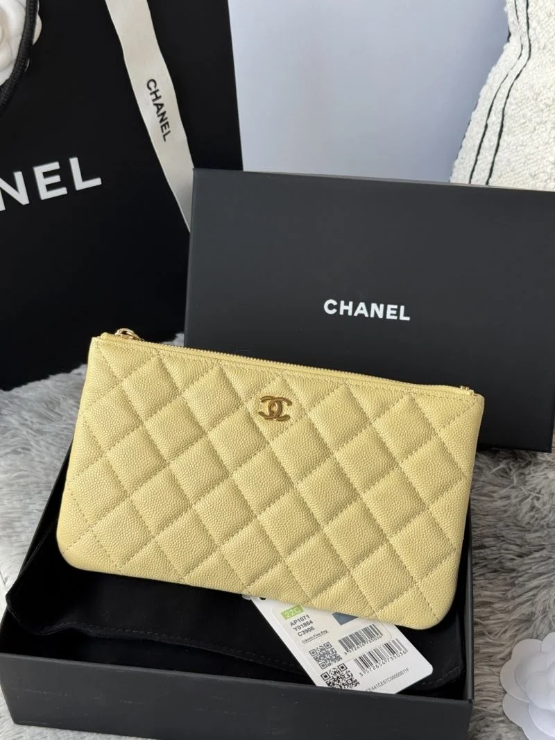 Chanel Wallets Purse Casual 52382