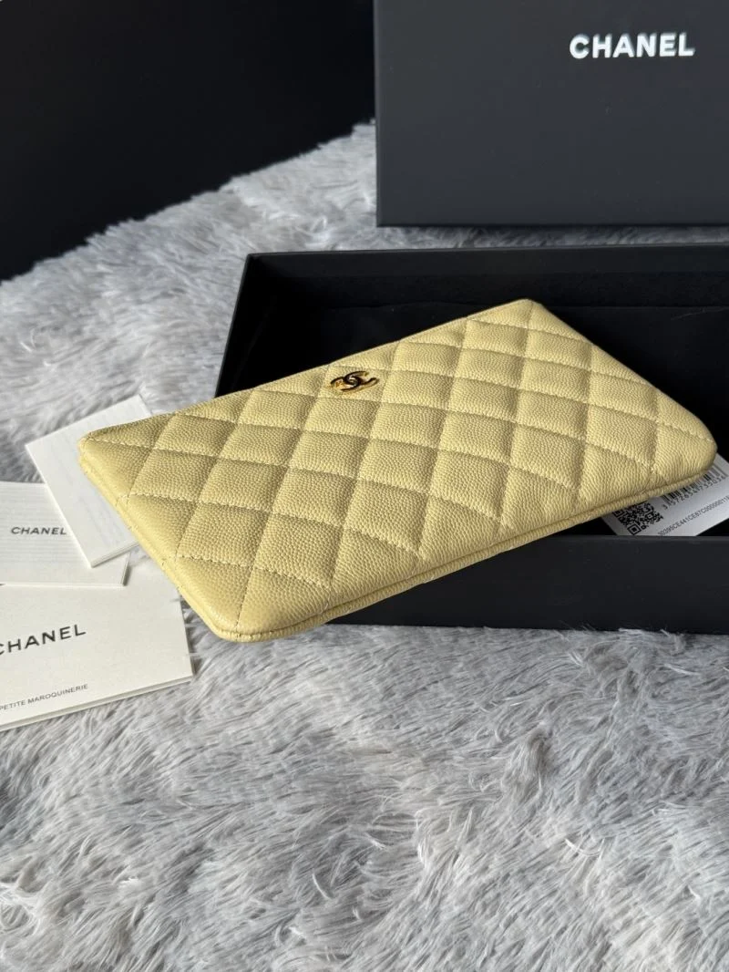 Chanel Wallets Purse Casual 52382
