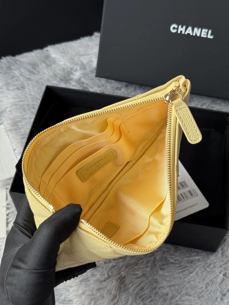 Chanel Wallets Purse Casual 52382