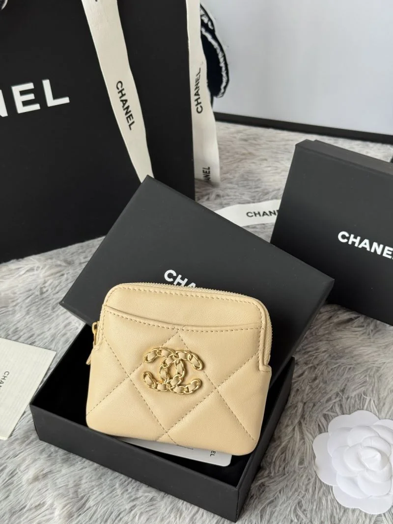 Chanel Wallets Purse Neat 52307