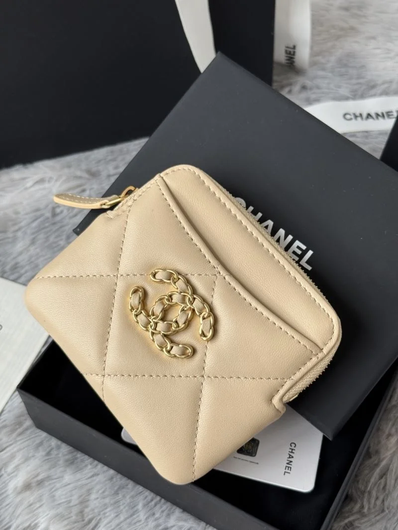Chanel Wallets Purse Neat 52307