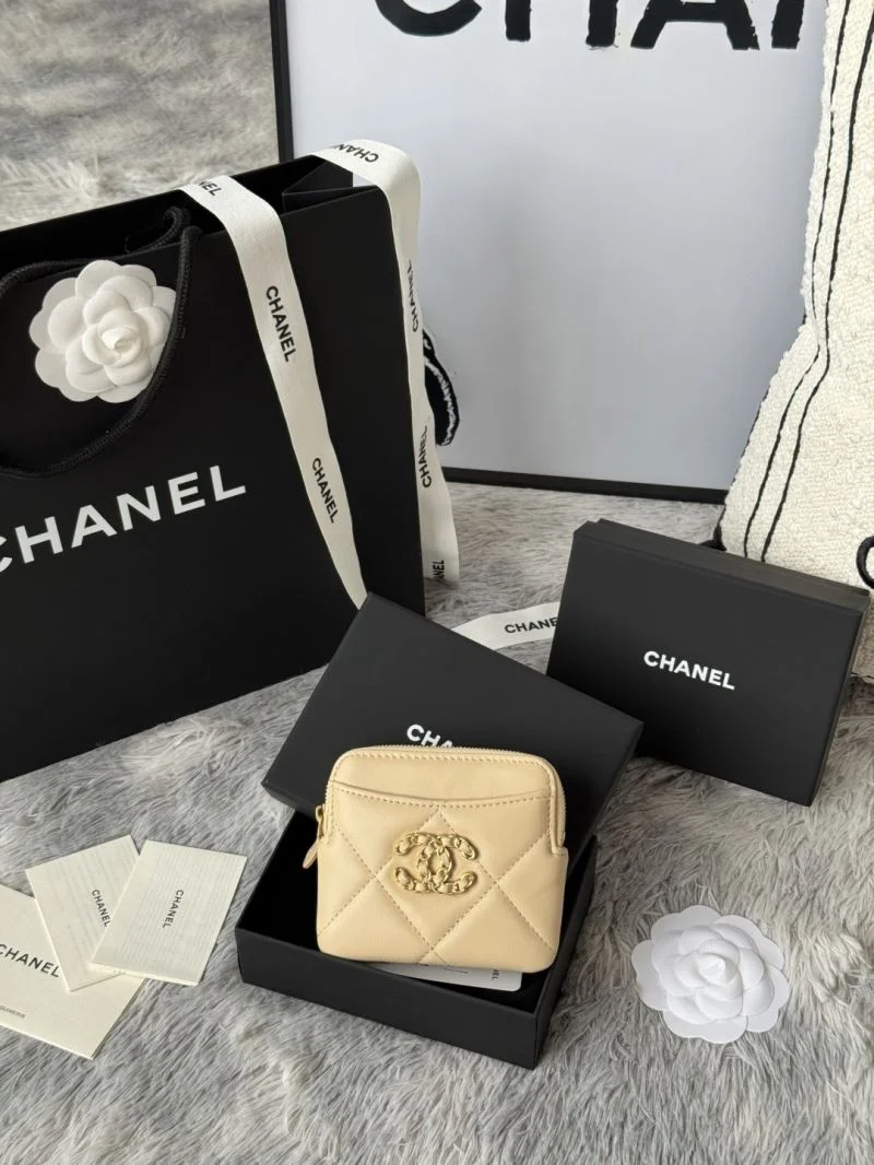 Chanel Wallets Purse Neat 52307