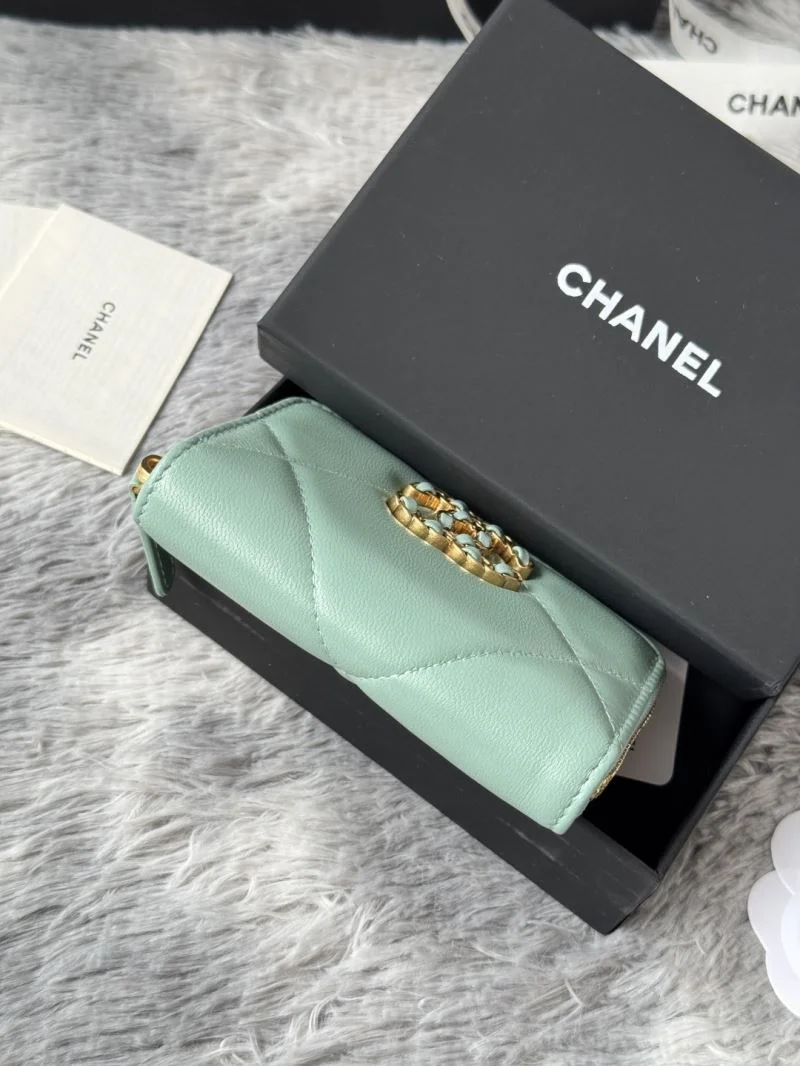 Chanel Wallets Purse Versatile 52279