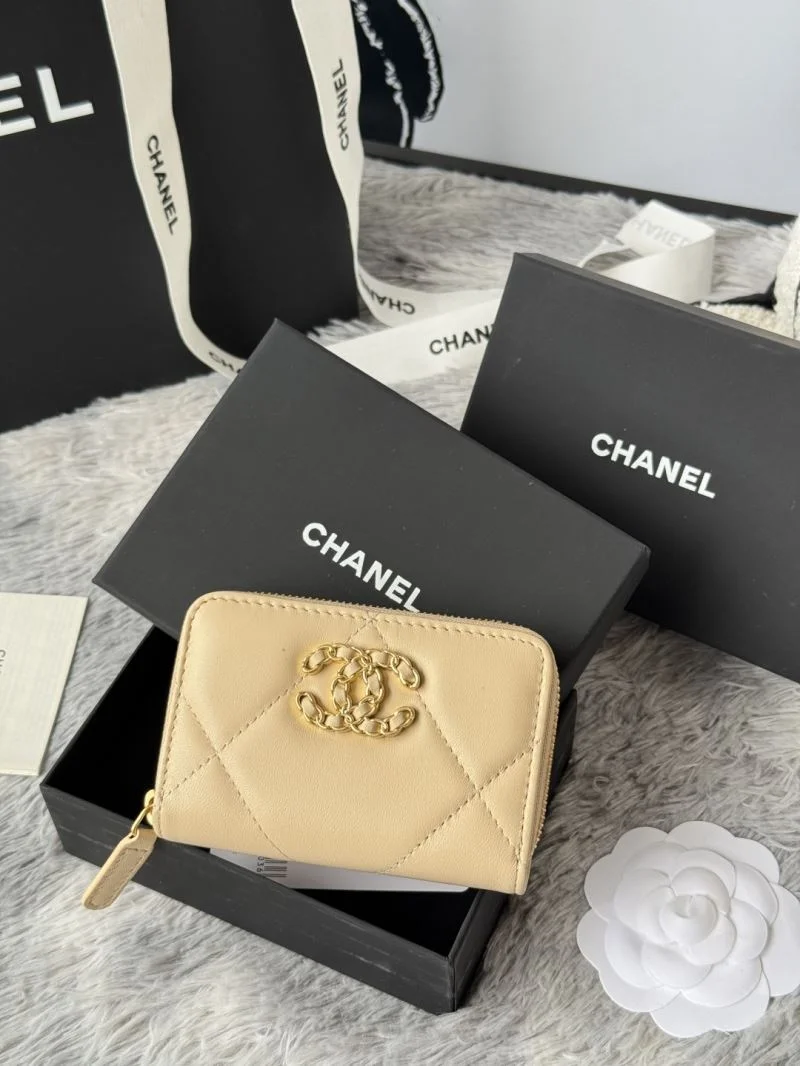 Chanel Wallets Purse Original 52320