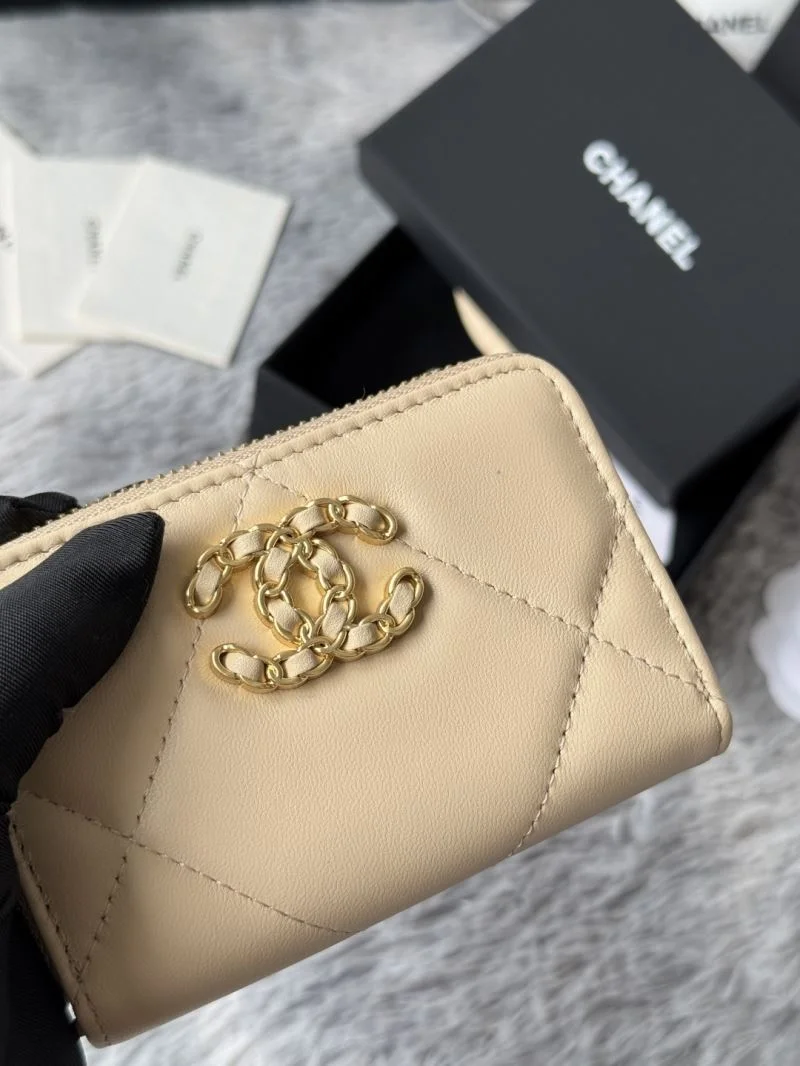Chanel Wallets Purse Original 52320