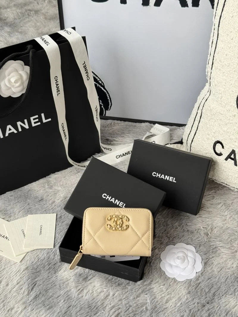 Chanel Wallets Purse Original 52320