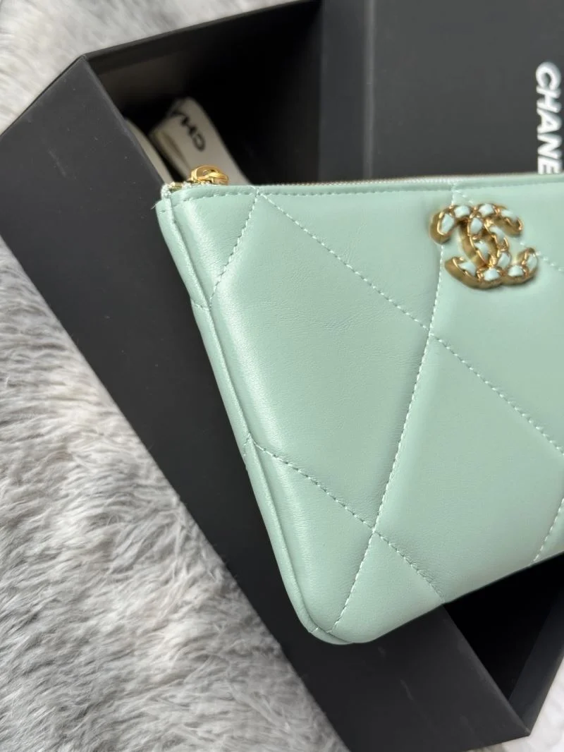 Chanel Wallets Purse Resilient 52234