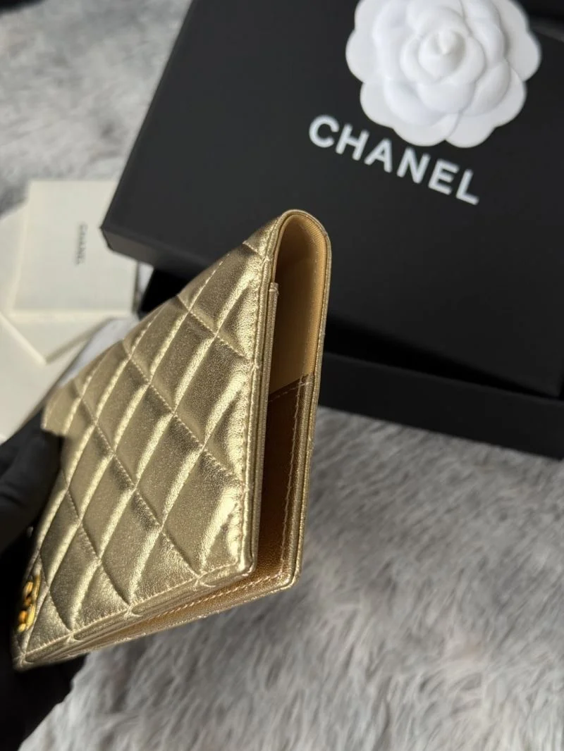 TechFriendly Chanel Wallets Purse 52132