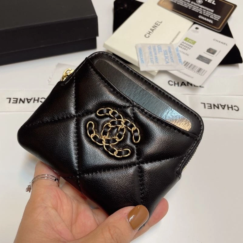 Chanel Wallets Purse Sporty 66195