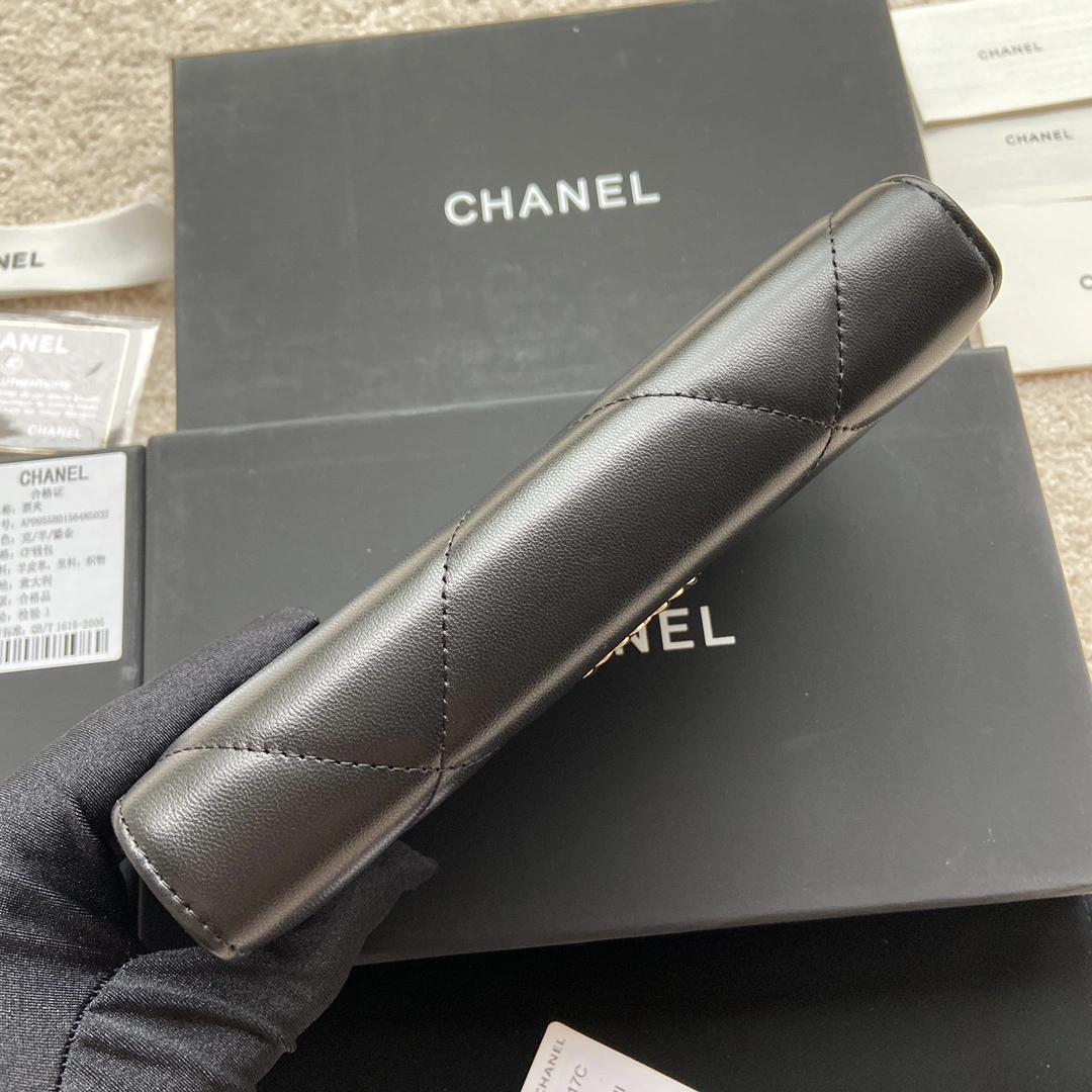 Vibrant Chanel Wallets Purse 56584