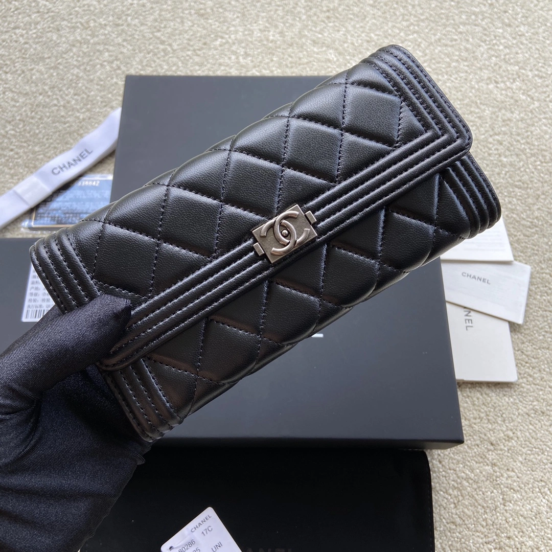 Chanel Wallets Purse Breathable 56549