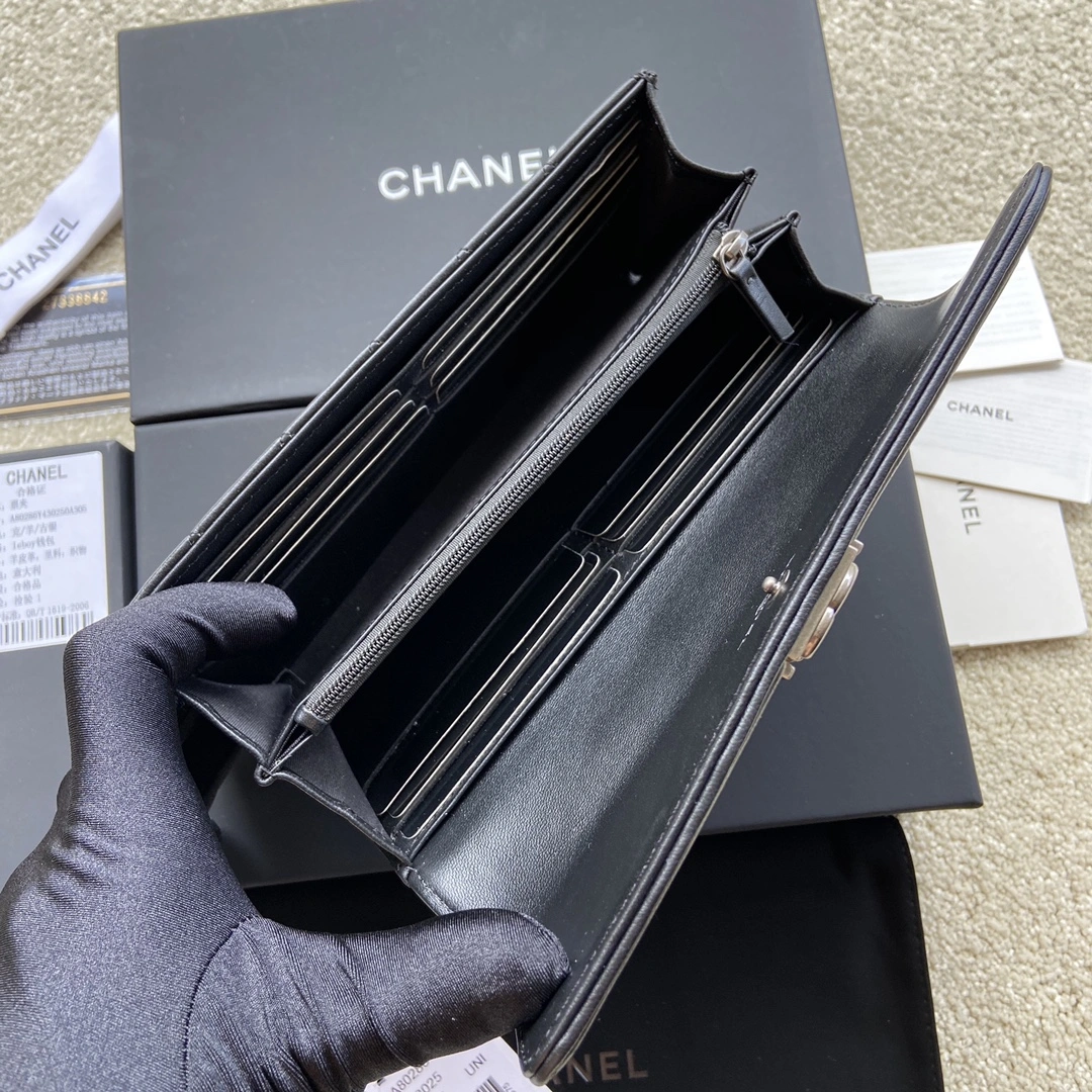 Chanel Wallets Purse Breathable 56549