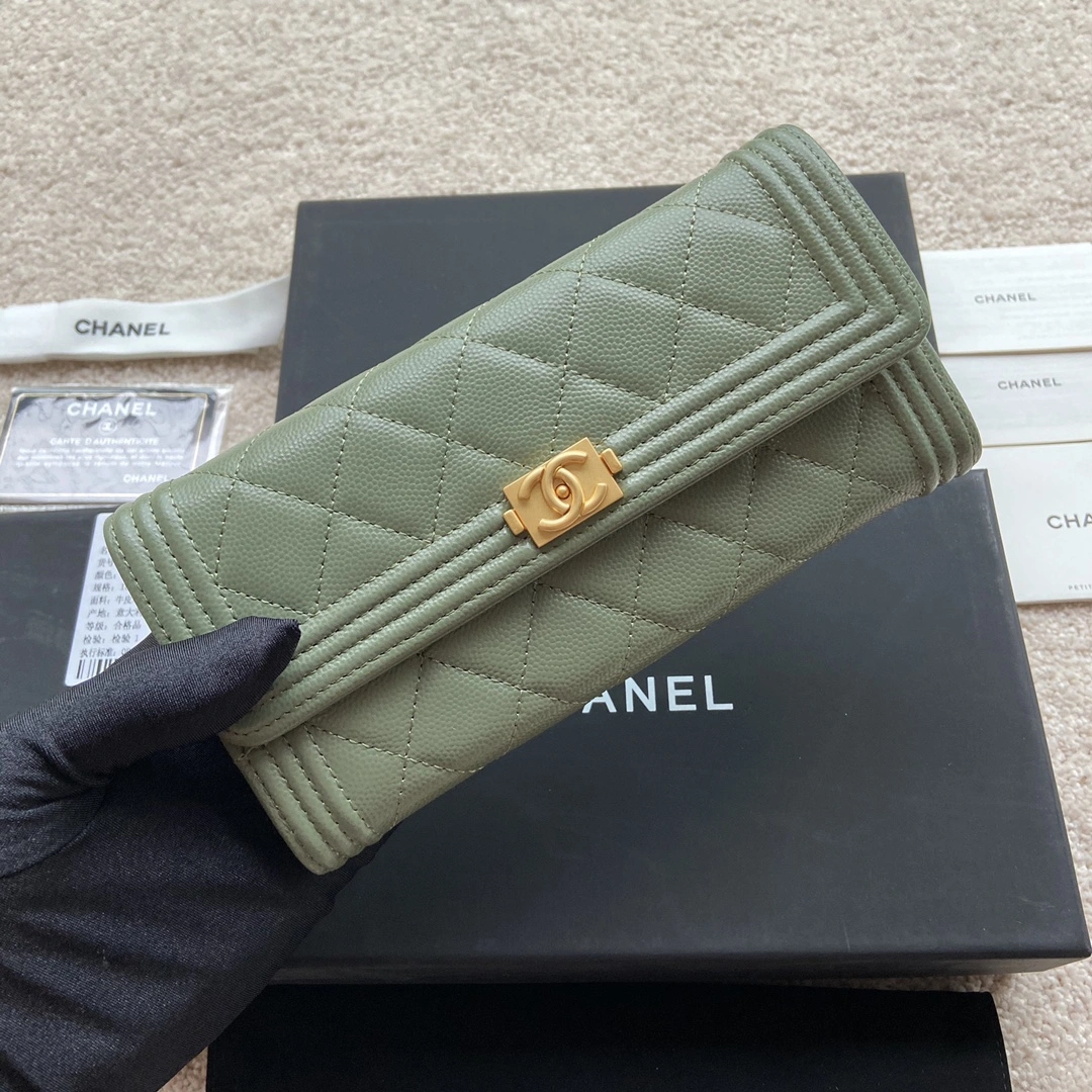 Sleek Chanel Wallets Purse 56555