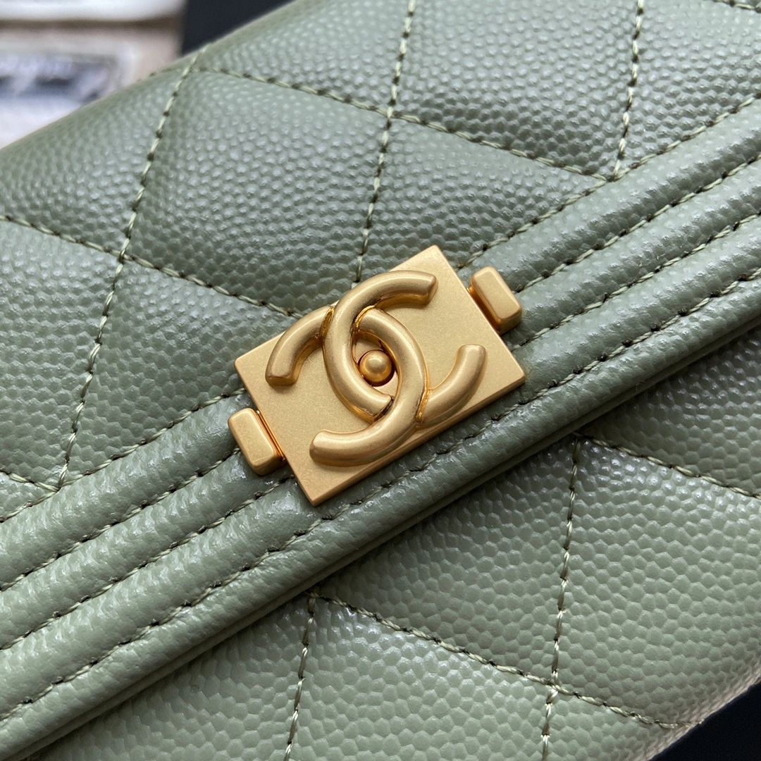 Sleek Chanel Wallets Purse 56555