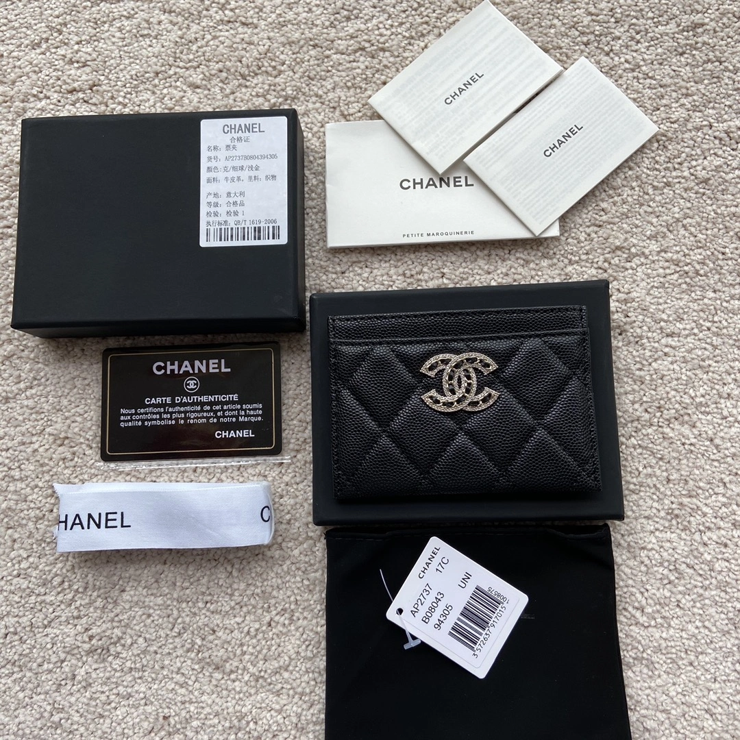 Chanel Wallets Purse Stylish 56429