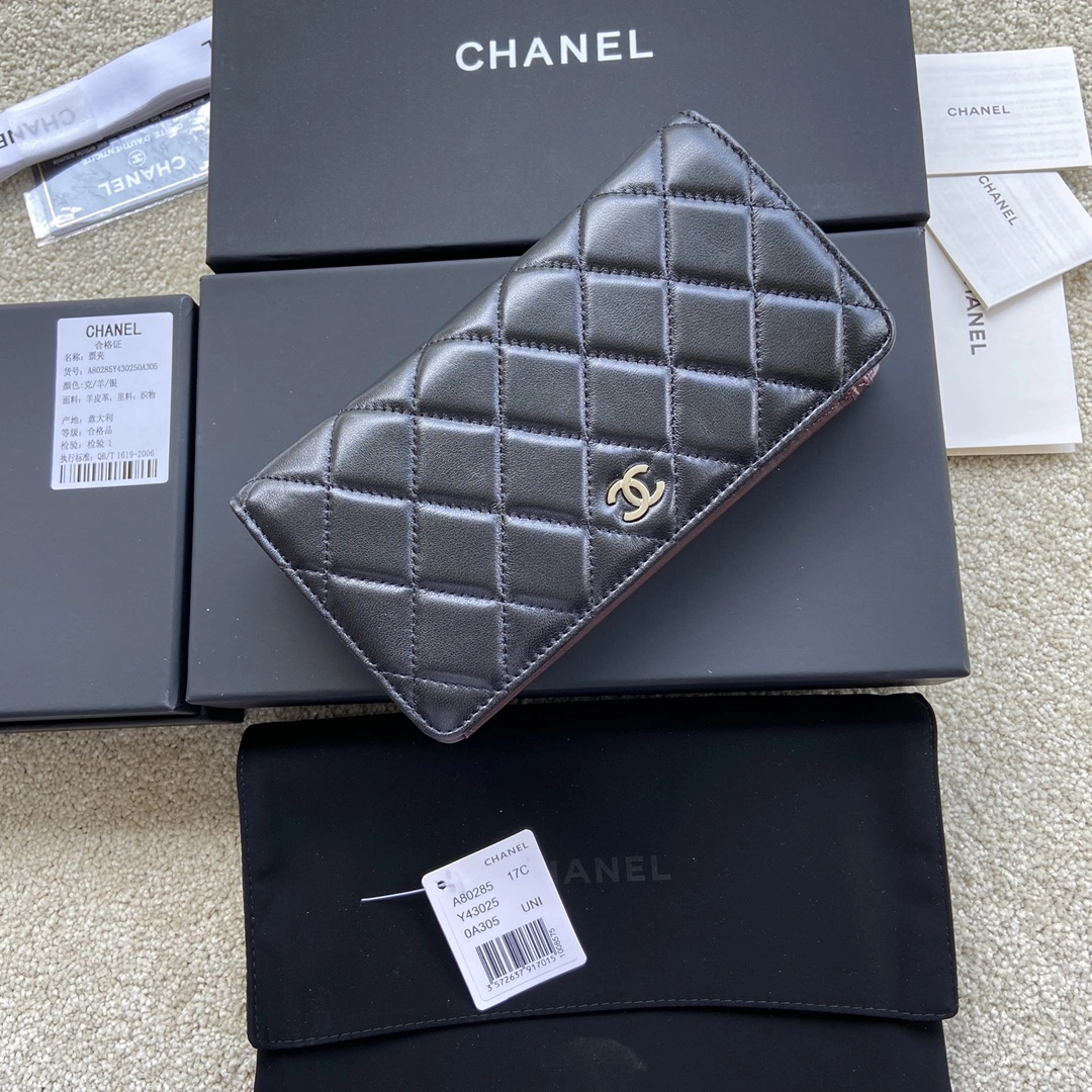 Chanel Wallets Purse Resilient 56461