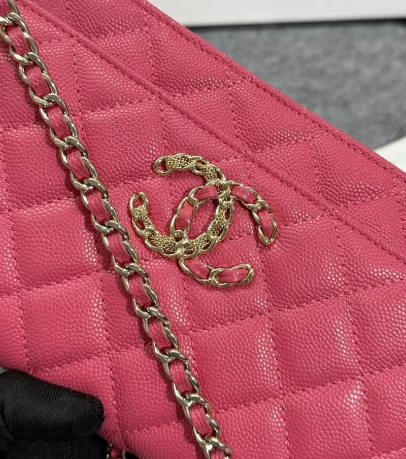 ZipUp Chanel Woc Bags 52044