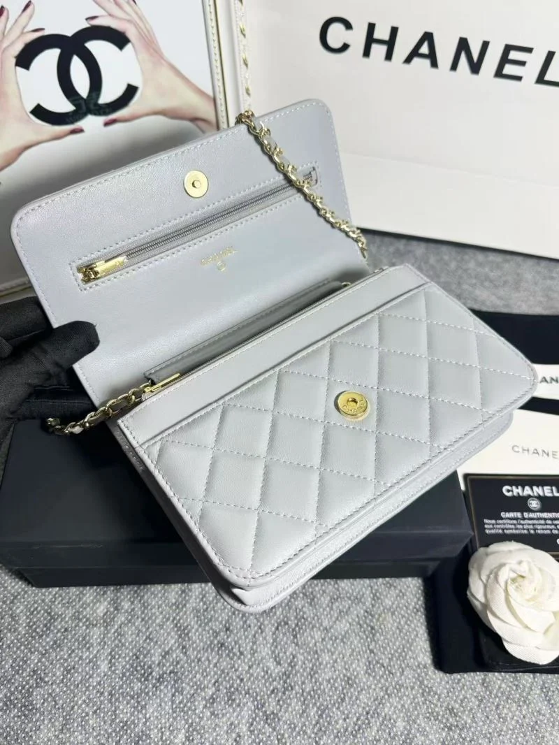 Minimalist Chanel Woc Bags 52120