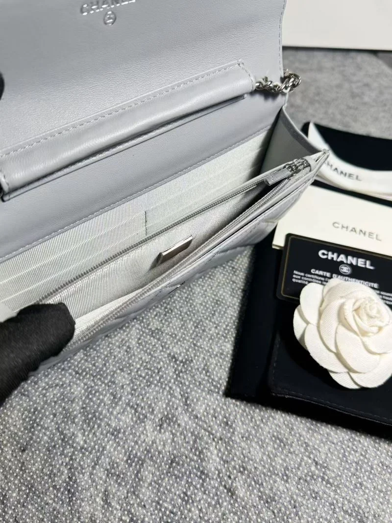 ZipUp Chanel Woc Bags 52034