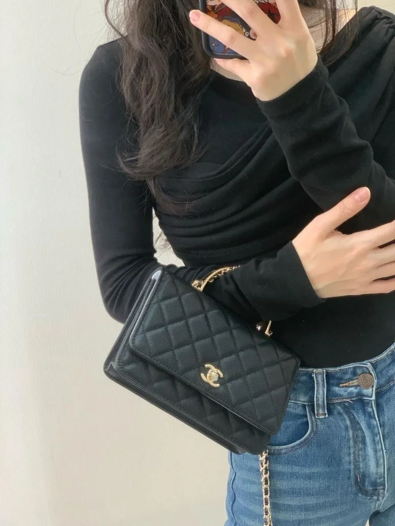 Breathable Chanel Woc Bags 52048