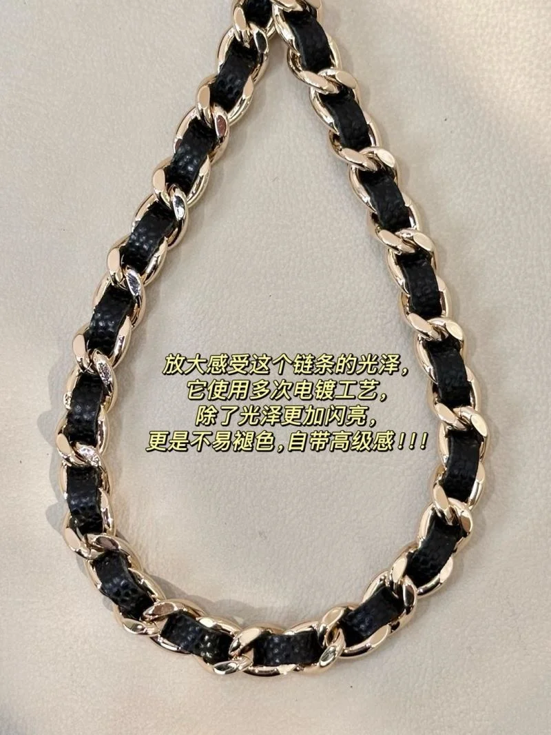 Breathable Chanel Woc Bags 52048