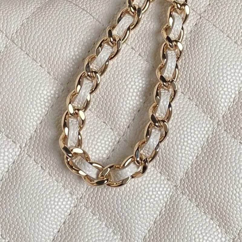 ZipUp Chanel Woc Bags 52027