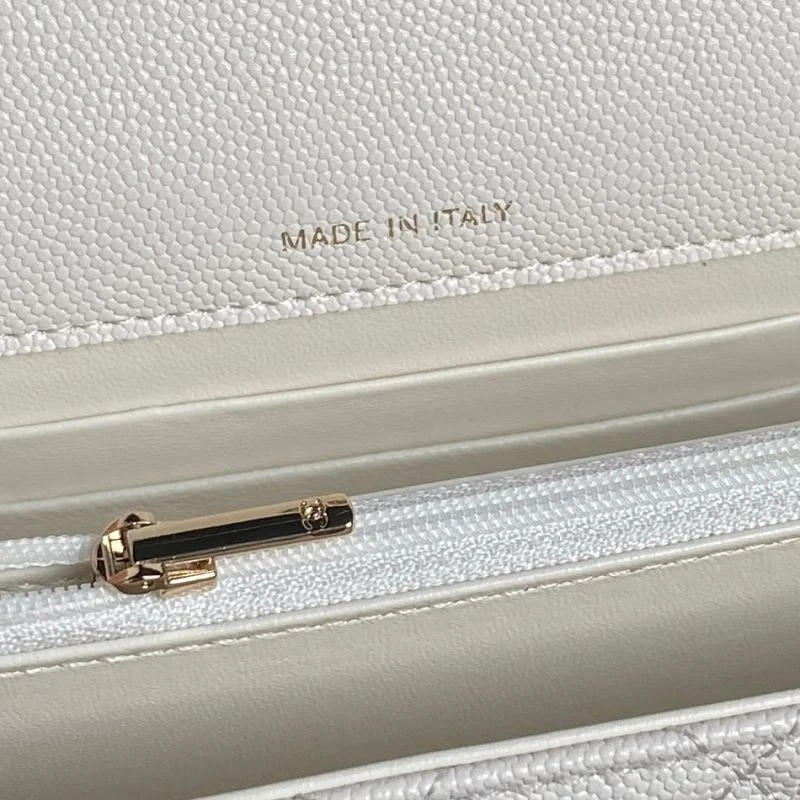 ZipUp Chanel Woc Bags 52027