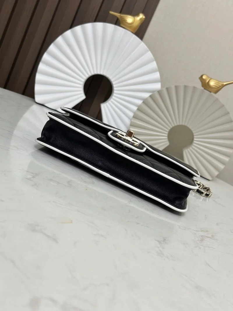 ModernLook Chanel Woc Bags 52012