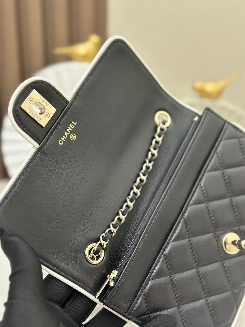 ModernLook Chanel Woc Bags 52012