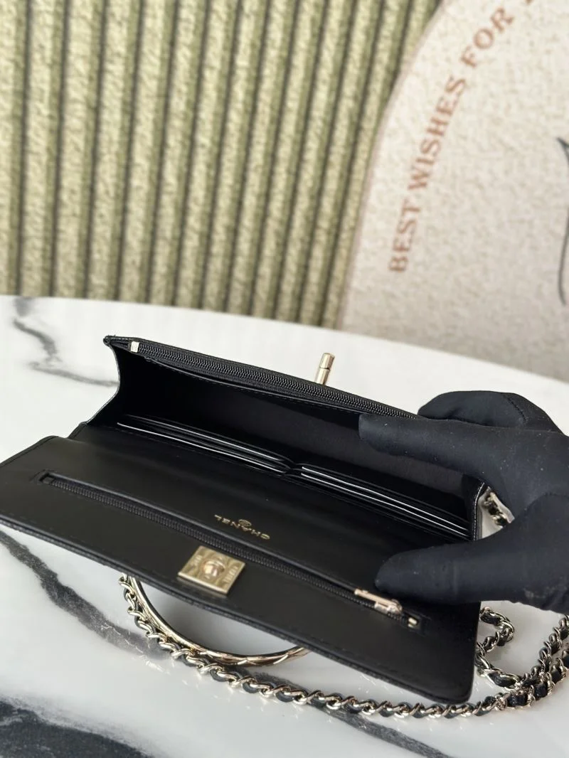 FashionForward Chanel Woc Bags 51963
