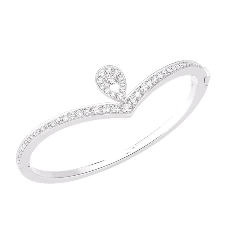 Supportive Chaumet Bracelets 214311
