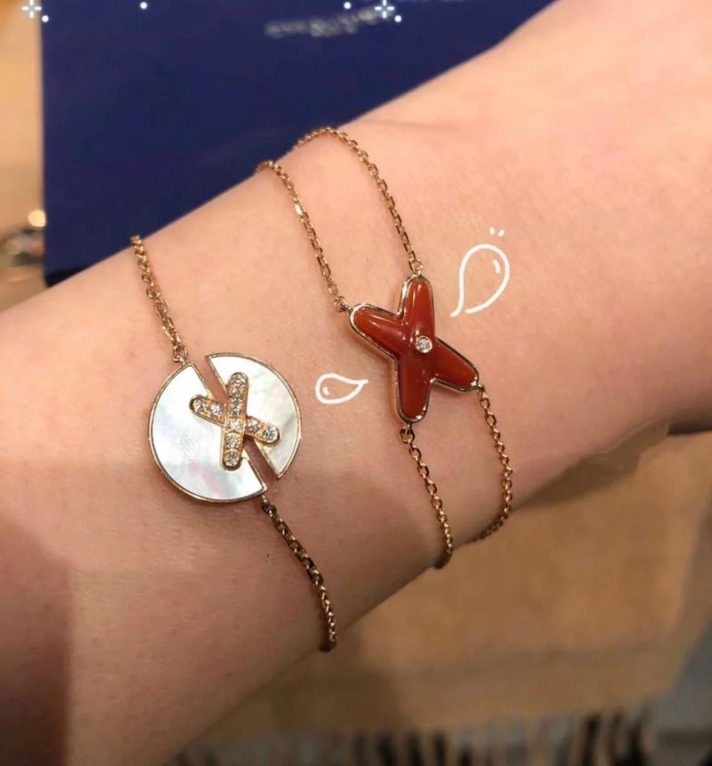 Tailored Chaumet Bracelets 214308