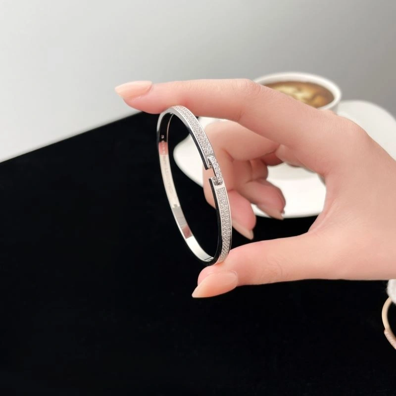 Attractive Chaumet Bracelets 213115