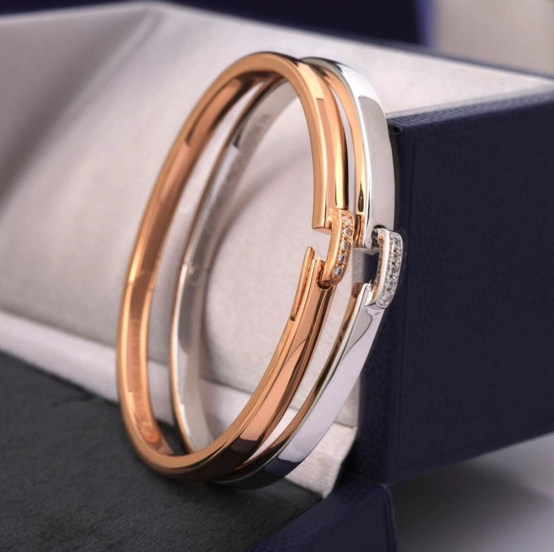 Refined Chaumet Bracelets 212669