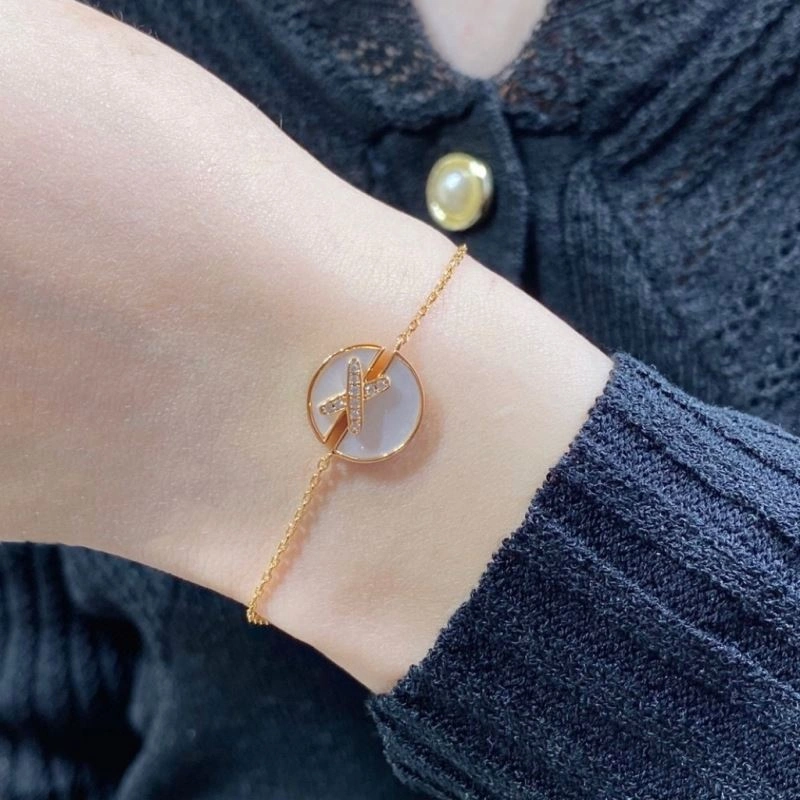 Chaumet Bracelets Stylish 212331