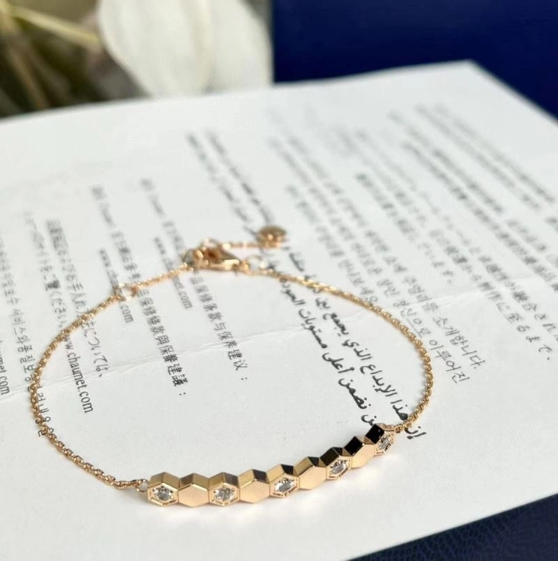 UrbanChic Chaumet Bracelets 211410