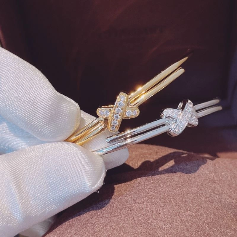 Popular Chaumet Bracelets 211404