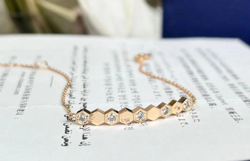 UrbanChic Chaumet Bracelets 210879
