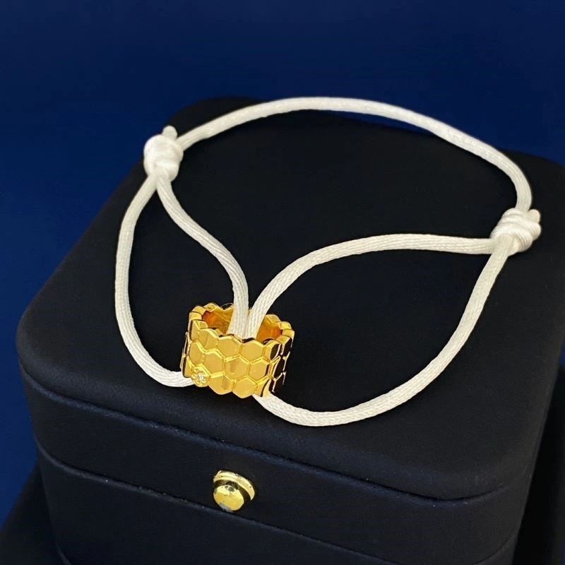 Sophisticated Chaumet Bracelets 210032