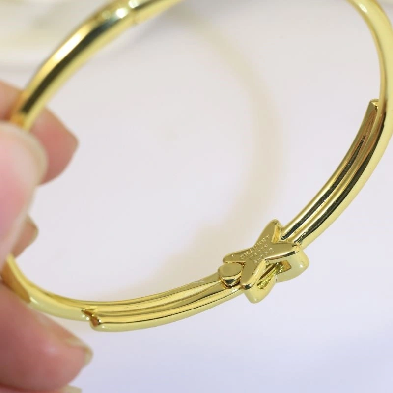 Tailored Chaumet Bracelets 210015