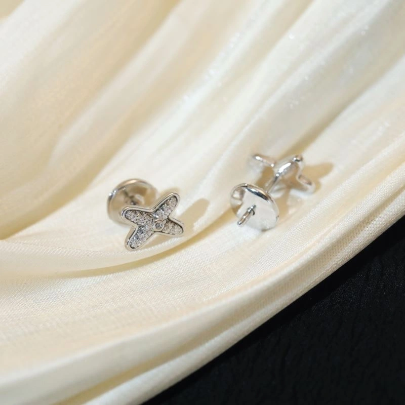 Chaumet Earrings Comfortable 213528