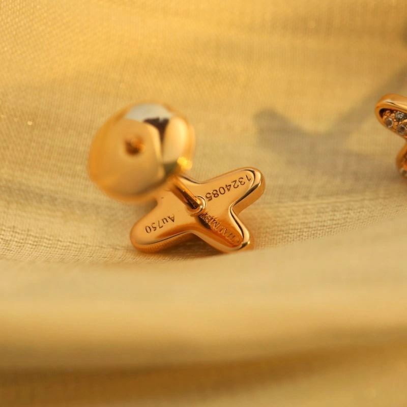 Chaumet Earrings Comfortable 213528