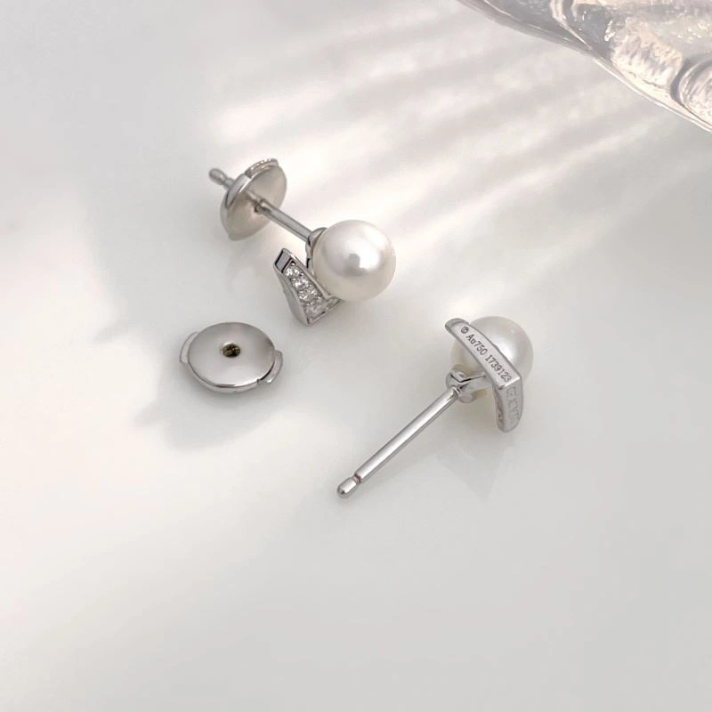 HighPerformance Chaumet Earrings 213538