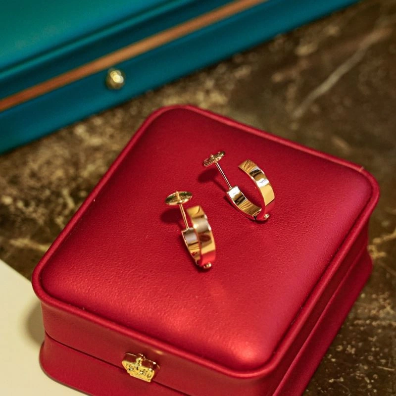 EyeCatching Chaumet Earrings 213541