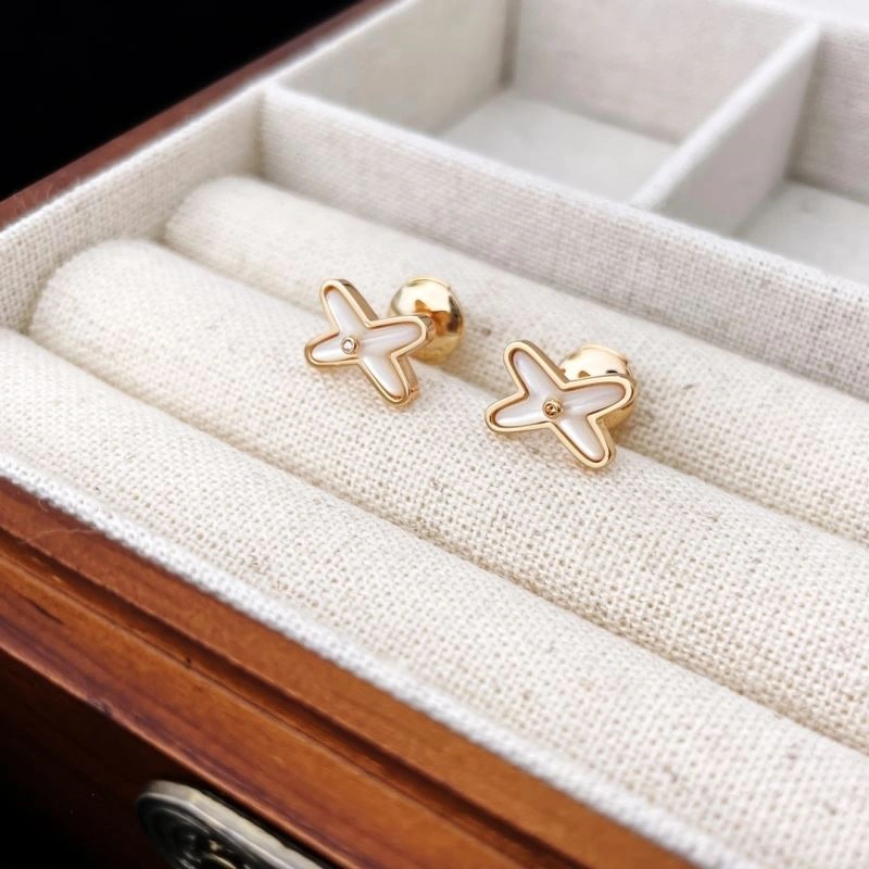 Chaumet Earrings Refined 214654